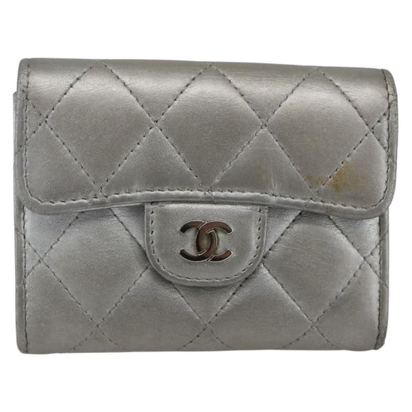 CHANEL Matelasse Card Case Leather Silver CC Auth 171336