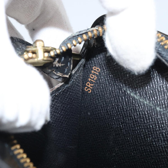 LOUIS VUITTON Epi Pochette Homme Clutch Bag Black M52522 LV Auth 171980