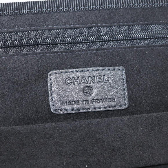 CHANEL Sieradenzakje Satijn Goud CC Auth 172027