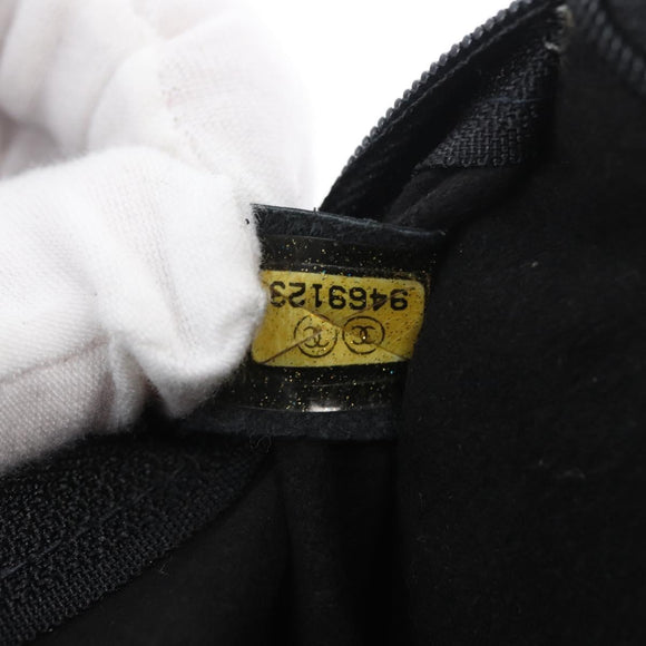 CHANEL Sieradenzakje Satijn Goud CC Auth 172027