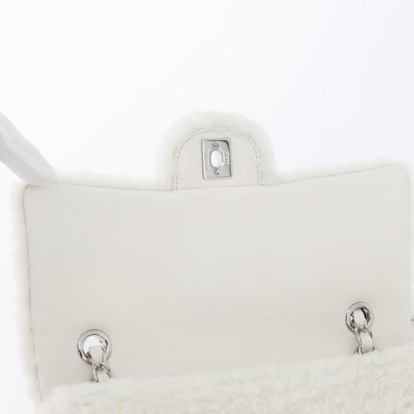 CHANEL Matelasse 25 Chain Shoulder Bag Mouton White Silver CC Auth 172561SM
