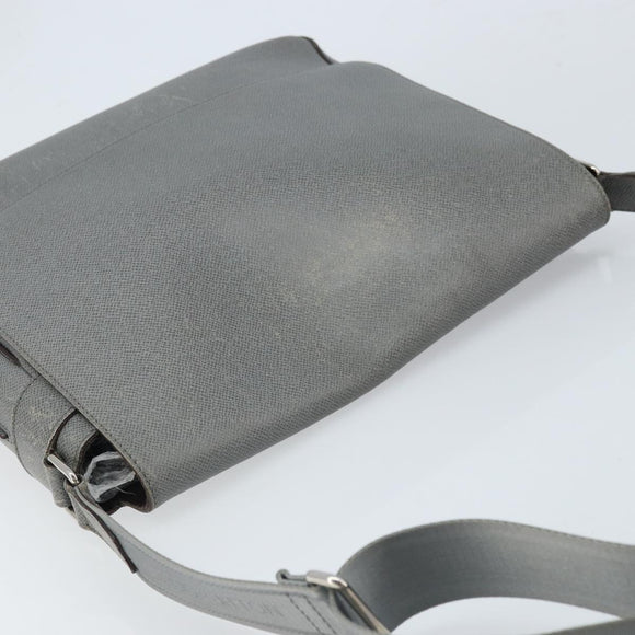 LOUIS VUITTON Taiga Roman MM Shoulder Bag Gray Gracie M32623 LV Auth 172661