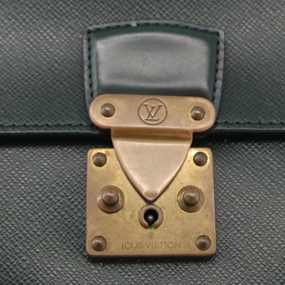 LOUIS VUITTON Taiga ServietteKourad Business Bag Epicea T16786 LV Auth 172881