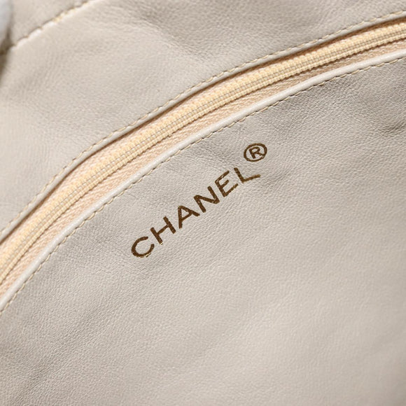 CHANEL Chain Matelasse Shoulder Bag Leather Beige Gold CC Auth 173120A