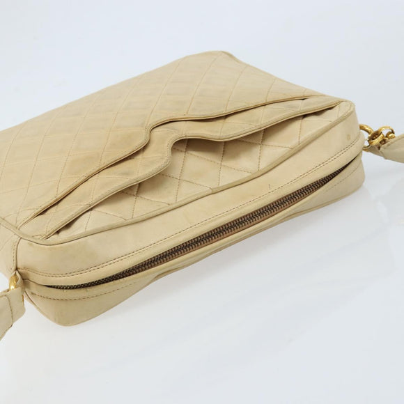 CHANEL Chain Matelasse Shoulder Bag Leather Beige Gold CC Auth 173120A