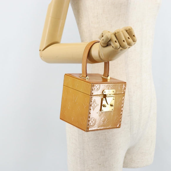 LOUIS VUITTON Monogram Vernis Bleecker Cosmetic Pouch Beige M91002 Auth 173131