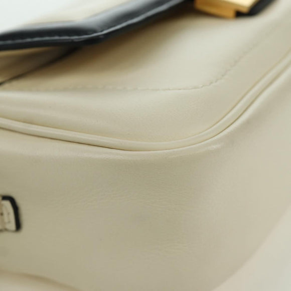 FENDI Easy Baguette Chain Schultertasche Leder Elfenbein Gold Auth 173156M