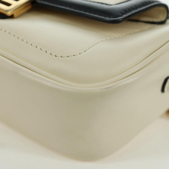 FENDI Easy Baguette Chain Schultertasche Leder Elfenbein Gold Auth 173156M