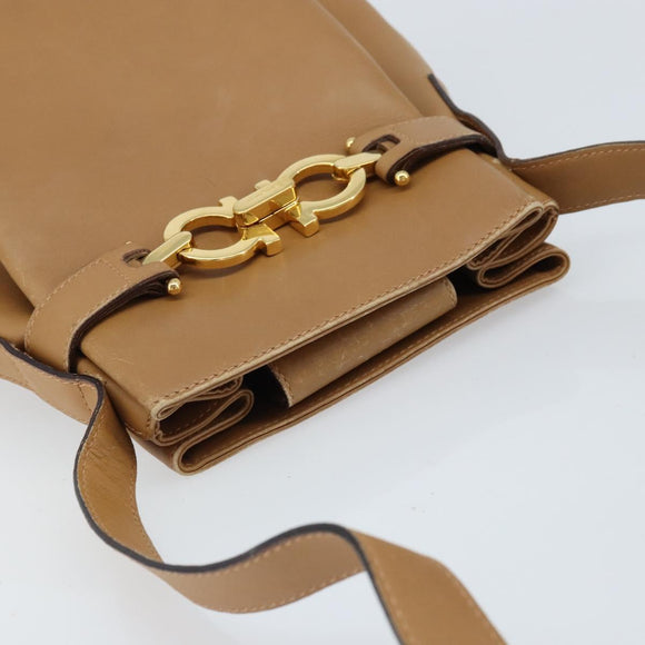 Salvatore Ferragamo Gancini Shoulder Bag Leather Beige Gold Auth 173160