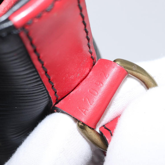 LOUIS VUITTON Epi Noe Shoulder Bag Bicolor Black Red M44017 LV Auth 173211