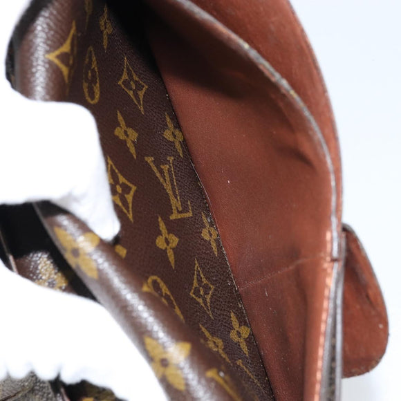 LOUIS VUITTON Monogram Poche Escapade Travel Case M60113 LV Auth 173221