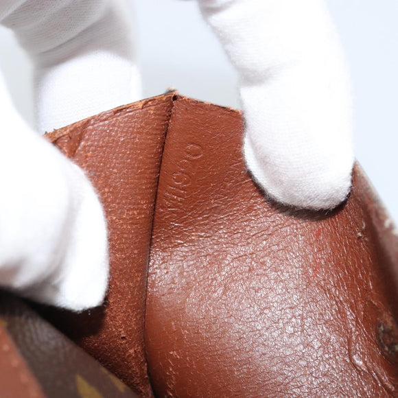 LOUIS VUITTON Monogram Poche Escapade Travel Case M60113 LV Auth 173221