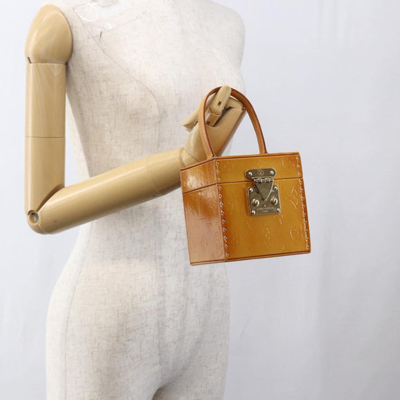 LOUIS VUITTON Monogram Vernis Bleecker Cosmetic Pouch Beige M91002 Auth 173240