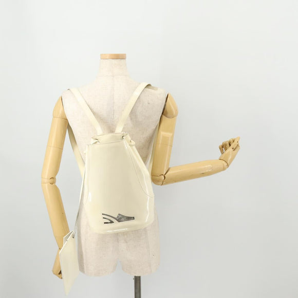 Salvatore Ferragamo Backpack Patent leather White Gold Auth 173783
