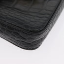 FENDI Mamma Baguette Pouch Leather Black Gold Auth 174141A-8