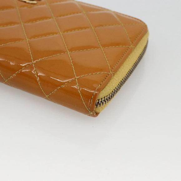 CHANEL Matelasse Long Wallet Patent leather Gold Yellow CC Auth 174373A
