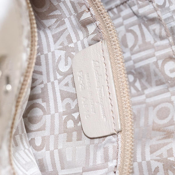 Salvatore Ferragamo Gancini Hand Bag Leather Ivory Auth 174511