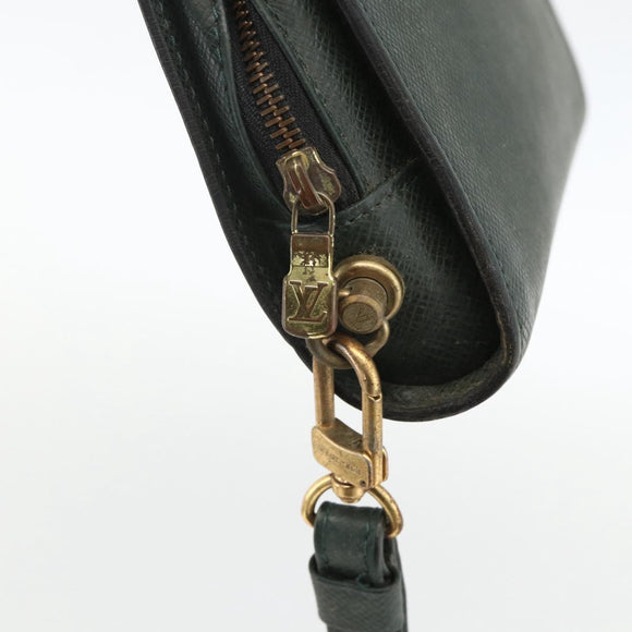 LOUIS VUITTON Taiga Baikal Clutch Bag Epicea M30184 LV Auth 174736