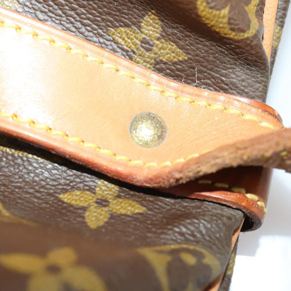 LOUIS VUITTON Monogram Saumur 43 Shoulder Bag M42252 LV Auth 175074A