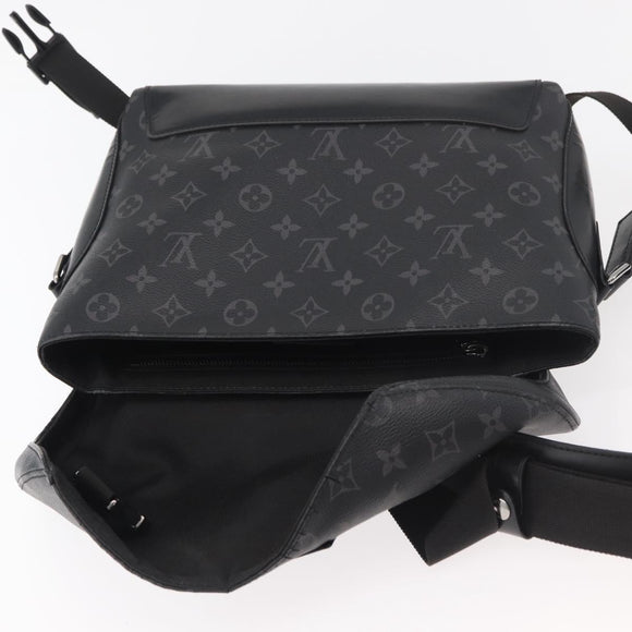 LOUIS VUITTON Monogram Eclipse Messenger Voyage PM Bag M40511 LV Auth 175908