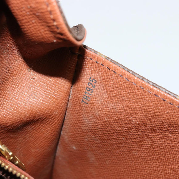 LOUIS VUITTON Monogram Saint Cloud GM Shoulder Bag M51242 LV Auth 176204