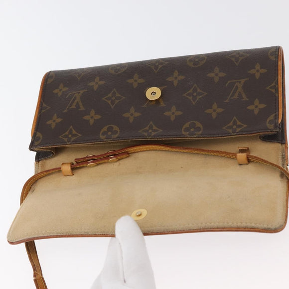 LOUIS VUITTON Monogram Pochette Twin GM Shoulder Bag M51852 LV Auth 176333