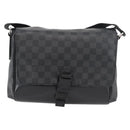 LOUIS VUITTON Damier Graphite Messenger PM Umhängetasche N41457 LV Auth 176357-13