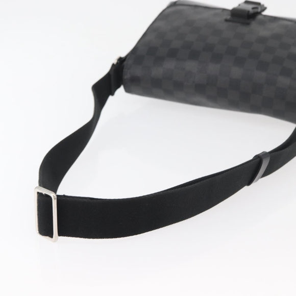 LOUIS VUITTON Damier Graphite Messenger PM Umhängetasche N41457 LV Auth 176357
