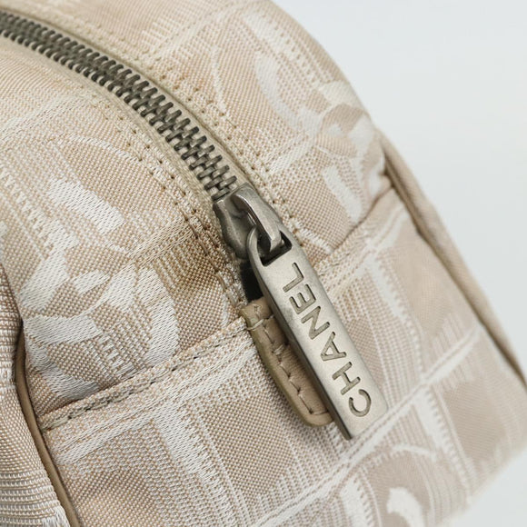 CHANEL New Travel line Shoulder Bag Beige CC Auth 176498