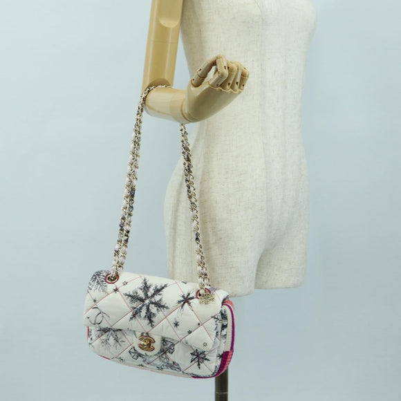 CHANEL Matelasse 26 Chain Shoulder Bag Nylon White Gold CC Auth 176536SAV