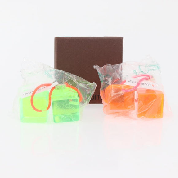 LOUIS VUITTON Hair Cube Hair Clip plastic Orange LV Auth 176749A