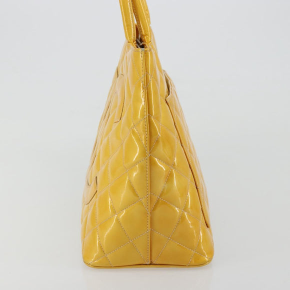 CHANEL Standard Tote Bag Patent leather Yellow CC Auth 177242