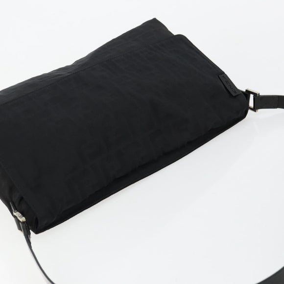 FENDI Zucca Canvas Schultertasche Schwarz Silber Auth 177493A