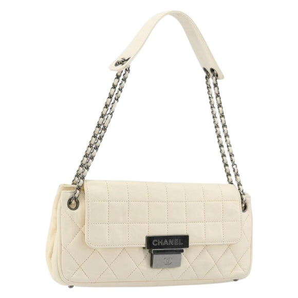 CHANEL Choco Bar Chain Shoulder Bag Lamb Skin White Silver CC Auth 177622