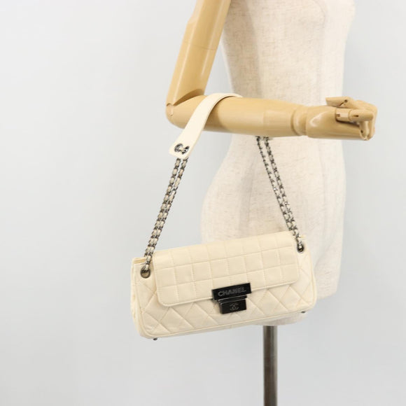 CHANEL Choco Bar Chain Shoulder Bag Lamb Skin White Silver CC Auth 177622