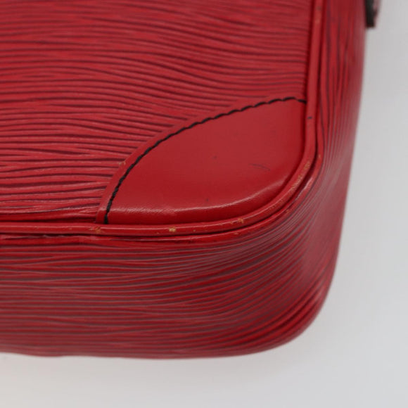 LOUIS VUITTON Epi Danube Shoulder Bag Red M45637 LV Auth 177658