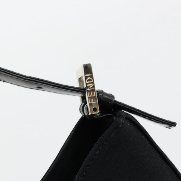 FENDI Schoudertas Zwart Zilver Auth 177685