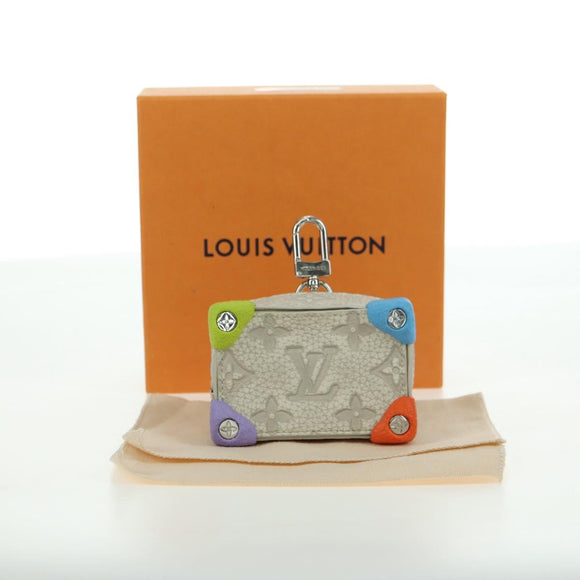 LOUIS VUITTON Taurillon Clemence Climbing Pouch Gray MP3383 LV Auth 177975M