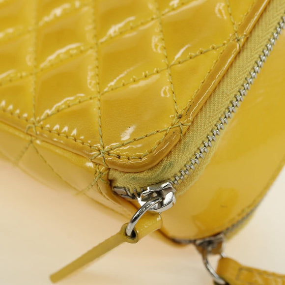 CHANEL Matelasse Chain Shoulder Bag Patent leather Yellow Silver CC Auth 177988V