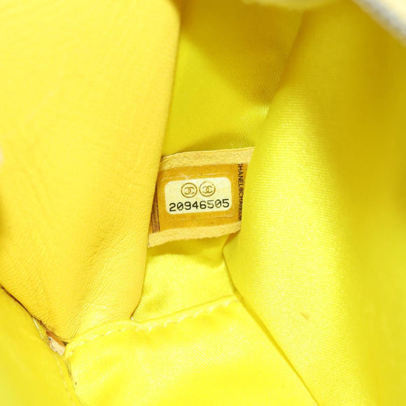 CHANEL Matelasse Chain Shoulder Bag Patent leather Yellow Silver CC Auth 177988V