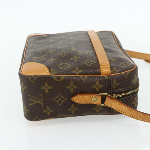 LOUIS VUITTON Monogram Trocadero 30 Shoulder Bag M51272 LV Auth 178712A