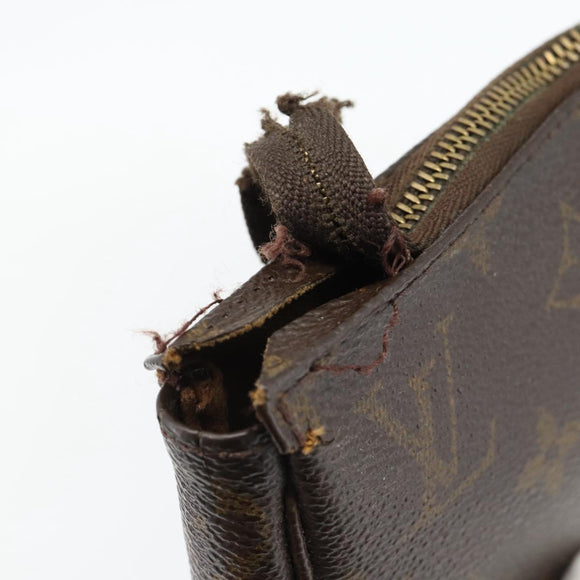 LOUIS VUITTON Monogram Pochette Accessoires Accessoiretasche M51980 Auth 178875