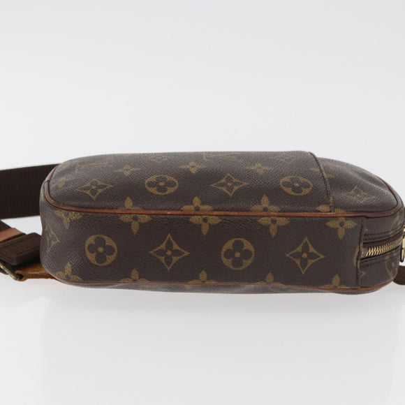 LOUIS VUITTON Monogram Pochette Gange Schoudertas M51870 LV Auth 179046