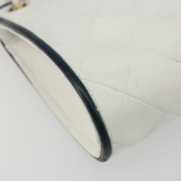 CHANEL Matelasse Chain Shoulder Bag Leather White Gold CC Auth 179186