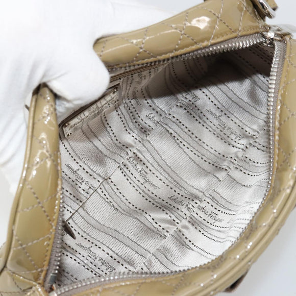 Salvatore Ferragamo Vala Chain Bag Patent leather Silver Beige Auth 179215A