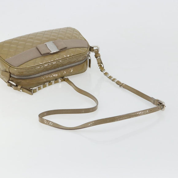 Salvatore Ferragamo Vala Chain Bag Patent leather Silver Beige Auth 179215A