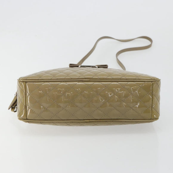 Salvatore Ferragamo Vala Chain Bag Patent leather Silver Beige Auth 179215A