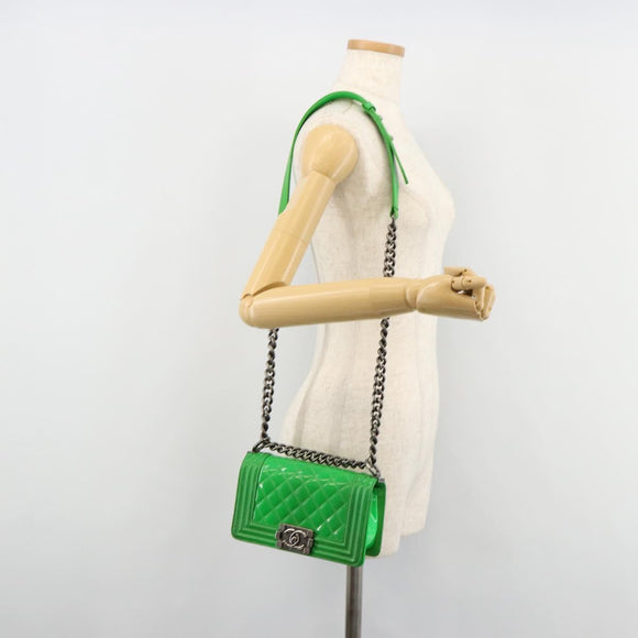 CHANEL Matelasse Chain Shoulder Bag Patent leather Green CC Auth 179242