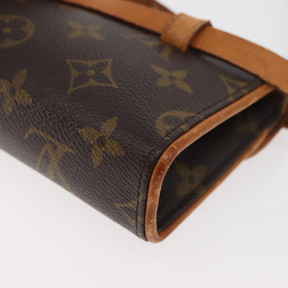 LOUIS VUITTON Monogram Pochette Florentine Heuptas M51855 LV Auth 179682