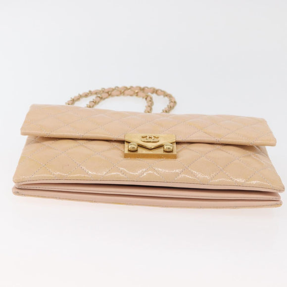 CHANEL Matelasse Chain Shoulder Bag Patent leather Beige Gold CC Auth 179868A